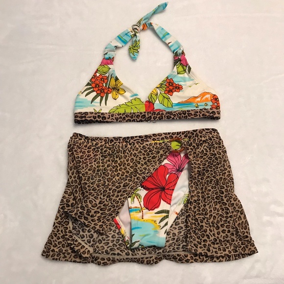 Xhilaration swimsuit. - Picture 10 of 12